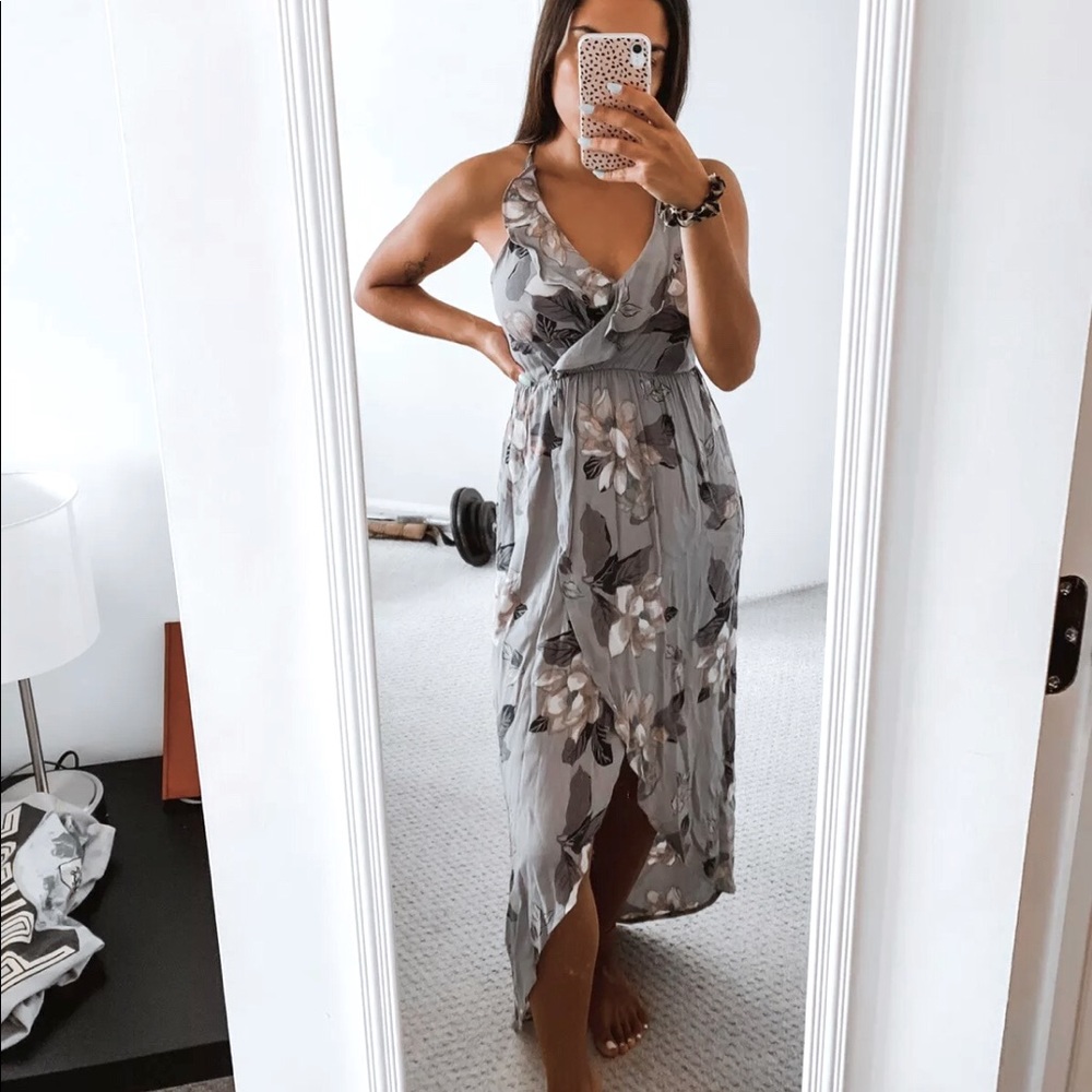 ASTR Ruffle Surplice High/Low Maxi Floral Maxi Dress Small